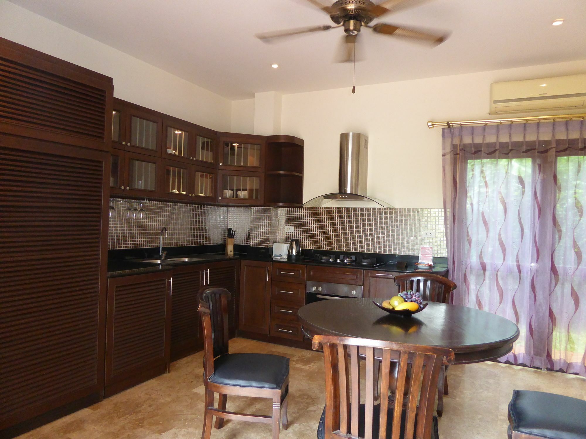 Tropicana Beach Villa At Vip Resort Ban Phe Luaran gambar